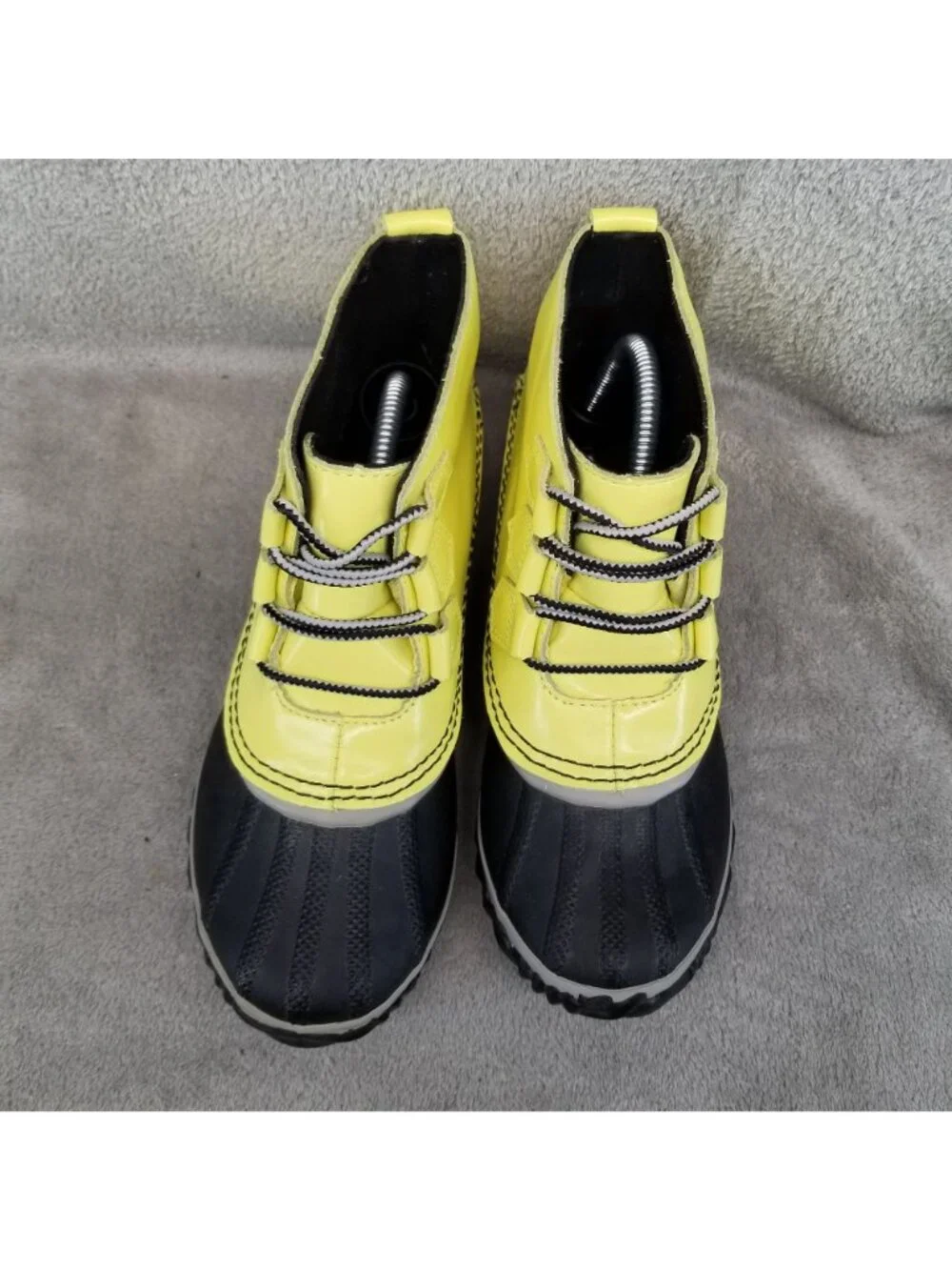 Sorel Shoes Womens Size 5.5 Out N About Yellow Leather Rubber Lace Up Rain Boots